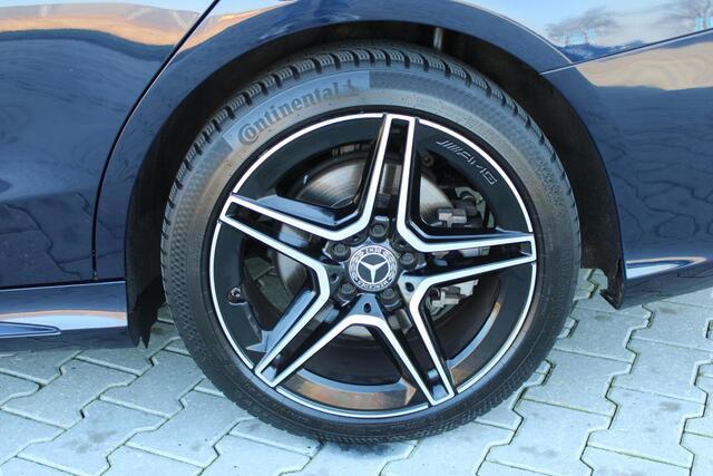 Mercedes-Benz C-KLASSE Estate 300 e Business Solution AMG Limited | Incl. 12 maanden garantie | Apple CarPlay | 360° camera | Sportstoelen met verwarming | Alcantara | DAB | Draadloos laden | Zwarte hemel | Elektrische Achterklep | Cruise control |
