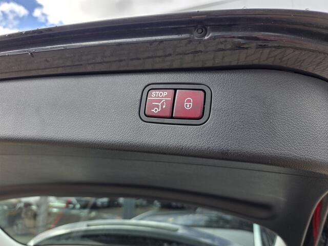 Mercedes-Benz C-KLASSE Estate 300 e Luxury Line + AREA VIEW + MBUX + VOLLEER + HEADUP + KEYLESS
