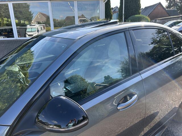 Mercedes-Benz C-KLASSE 300 e AMG Line,schuif/kanteldak,leder bekleding