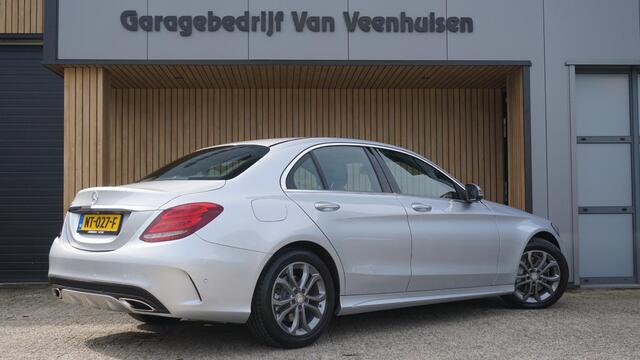 Mercedes-Benz C-KLASSE 180 156pk Business Solution AMG-Styling Vol-Leder LED App-Connect 17inch LM Trekhaak A-Camera *NL Auto*