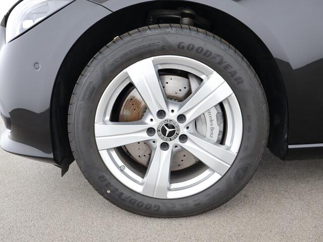 Mercedes-Benz C-KLASSE 300e AVANTGARDE ** HIGH LED, NAVI+, MEMORY, WINTERPACK, CAMERA, ** Ex MB-AG - UNFALLFREI ** ** INFORMEER OOK NAAR ONZE AANTREKKELIJKE FINANCIAL-LEASE TARIEVEN **