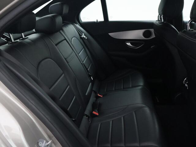 Mercedes-Benz C-KLASSE 180 AMG-LINE AUT. FACELIFT + AFN. TREKHAAK | BREEDBEELD NAVI | STOELVERW. | CAMERA