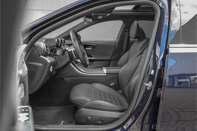 Mercedes-Benz C-KLASSE 200 Launch Edition AMG Line Pano Trekhaak Camera Stoelverw