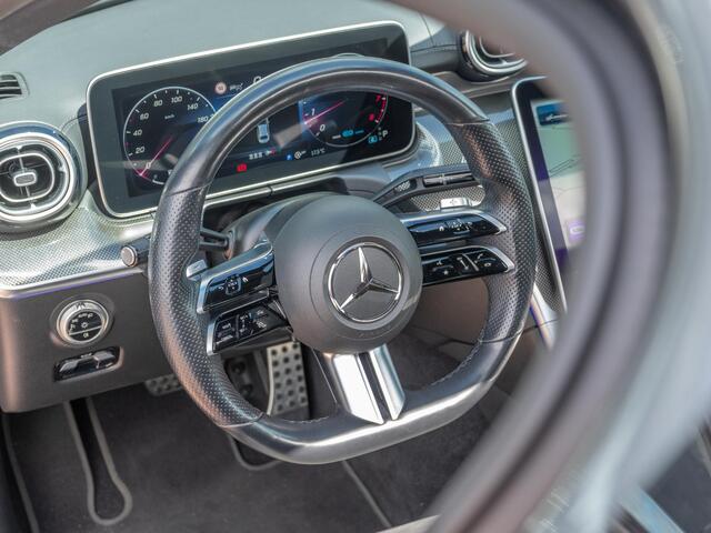 Mercedes-Benz C-KLASSE 300 AMG Line | Pano | Ambiente | Night
