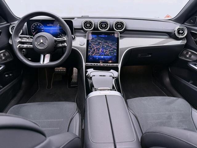 Mercedes-Benz C-KLASSE 300 e Business Solution AMG AMG Line | Night Pakket | Panorama Schuif-Kanteldak | Parkeerpakket met 360°-camera | Alarm | Sfeerverlichting | Digital Licht. Inclusief 24 maanden Mercedes-Benz Certified garantie voor Europa.