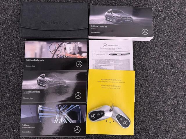 Mercedes-Benz C-KLASSE 300 e Business Solution AMG AMG Line | Night Pakket | Panorama Schuif-Kanteldak | Parkeerpakket met 360°-camera | Alarm | Sfeerverlichting | Digital Licht. Inclusief 24 maanden Mercedes-Benz Certified garantie voor Europa.
