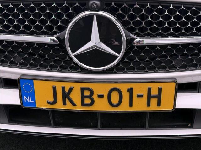 Mercedes-Benz C-KLASSE 300 e Business Solution AMG AMG Line | Night Pakket | Panorama Schuif-Kanteldak | Parkeerpakket met 360°-camera | Alarm | Sfeerverlichting | Digital Licht. Inclusief 24 maanden Mercedes-Benz Certified garantie voor Europa.