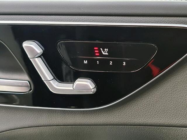 Mercedes-Benz C-KLASSE Estate 300 e Business Solution AMG Trekhaak |AMG Line | Night Pakket | Panorama Schuif-Kanteldak | Parkeerpakket met 360°-camera | Alarm Klasse 3. Inclusief 24 maanden Mercedes-Benz Certified garantie voor Europa.