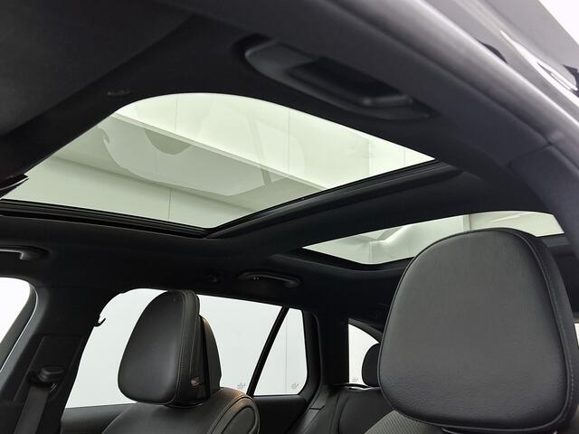 Mercedes-Benz C-KLASSE Estate 300 e AMG Line | AMG-LIne In en exterieru | Sfeefverlichting | Stoe verwarming + Koeling | Trekhaak | Pano- Schuif kanteldak | Inclusief 24 maanden Mercedes-Benz Certified garantie voor Europa.