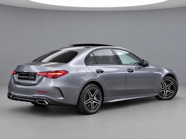 Mercedes-Benz C-KLASSE 300 e AMG Line | Panoramadak | Night Pakket | Trekhaak Wegklapbaar | Achteruitrijcamera | Stoelverwarming | Sfeerverlichting | Dodehoekassistentie