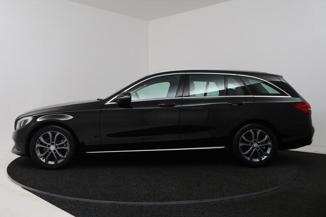 Mercedes-Benz C-KLASSE Estate 180 Business Solution AMG (TREKHAAK, SFEERVERLICHTING, STOELVERWARMING, ELEKTR STOELEN, CRUISE CONTROL)