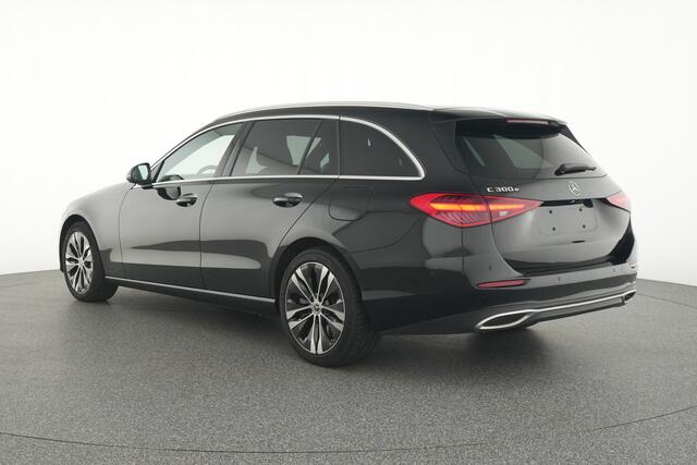 Mercedes-Benz C-KLASSE Estate 300 e Plug-In Hybride Trekhaak | Panorama Schuif-Kanteldak | Memory Stoelen | Ledkoplampen | Dodehoekassistent. Inclusief 24 maanden MB Certified garantie voor Europa.