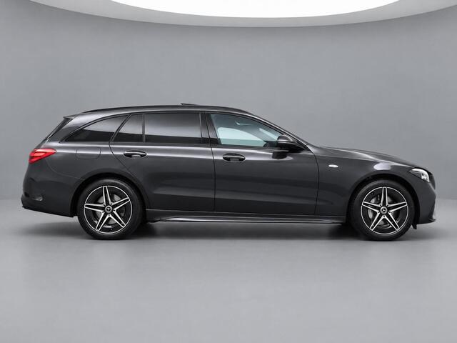 Mercedes-Benz C-KLASSE Estate 300 e Business Solution AMG | Panorama - Schuifdak | Trekhaak Wegklapbaar | Memorystoelen | Digital Light | Burmester Surround Sound | 360° Camera | Head-Up Display | Nightpakket