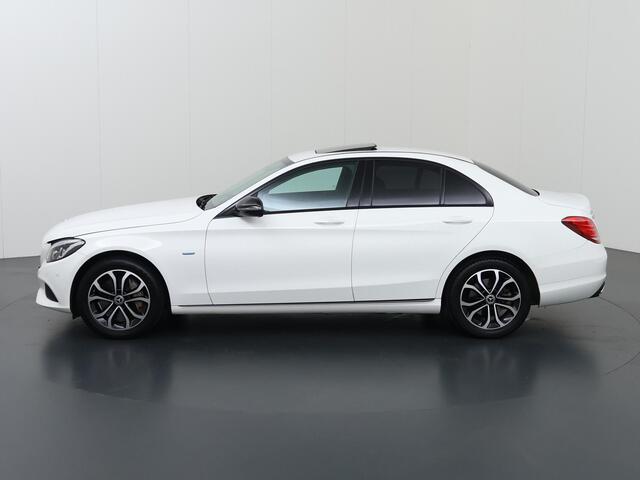Mercedes-Benz C-KLASSE 350 e Premium | Night | Schuif/kanteldak | Stoelverwarming | Navigatie | Sfeerverlichting |
