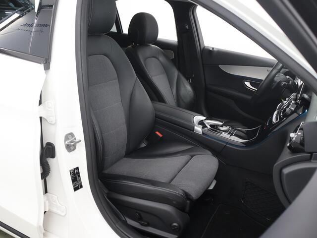 Mercedes-Benz C-KLASSE 350 e Premium | Night | Schuif/kanteldak | Stoelverwarming | Navigatie | Sfeerverlichting |