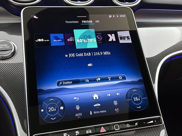 Mercedes-Benz C-KLASSE 300 e 140 Years Edition | Comfortpakket Plus | Nightpakket | Parkeerpakket met 360°-camera | Trekhaak | Panoramaschuifdak | Middenconsole metaalstructuur | DISTRONIC | GUARD 360° Plus | 19" multispaaks lichtmetalen AMG-velgen |