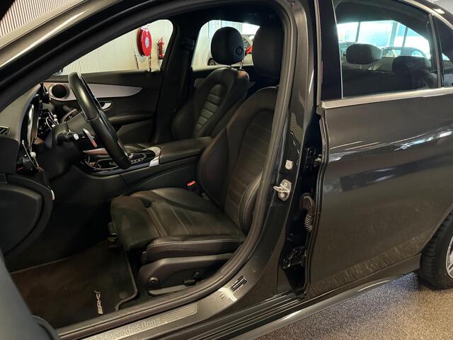Mercedes-Benz C-KLASSE 180 AMG STYLING-CAMERA-DIGI DASH-APPLE CARPLAY-DODEHOEK-COMPLEET