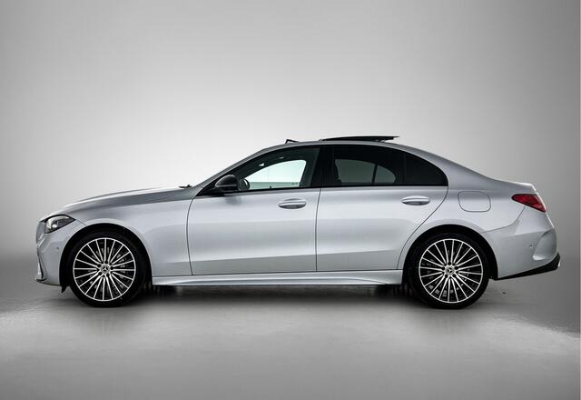 Mercedes-Benz C-KLASSE 300 e 140 Years Edition | Premium Plus | Nightpakket | Trekhaak | Panoramaschuifdak | 360° camera | GUARD 360° Plus | Middenconsole metaalstructuur | 19" multispaaks lichtmetalen AMG-velgen |