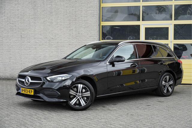 Mercedes-Benz C-KLASSE Estate 300 e 204PK! Automaat Luxury Line Limited BJ2022 Lmv 17" | Led V+A | Pdc | Elek. achterklep | Achteruitrijcamera | App-Connect | Navi | Virtual cockpit | Sfeerverlichting | Cruise control | Verwarmde voorstoelen | Nw-model! | SoH 94.6% + 2 laadkabels!