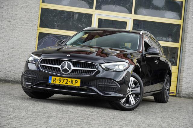 Mercedes-Benz C-KLASSE Estate 300 e 204PK! Automaat Luxury Line Limited BJ2022 Lmv 17" | Led V+A | Pdc | Elek. achterklep | Achteruitrijcamera | App-Connect | Navi | Virtual cockpit | Sfeerverlichting | Cruise control | Verwarmde voorstoelen | Nw-model! | SoH 94.6% + 2 laadkabels!