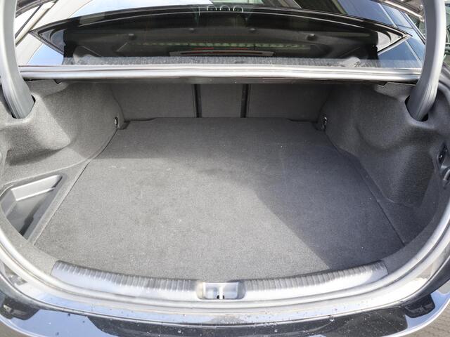Mercedes-Benz C-KLASSE 300 e Business Solution AMG