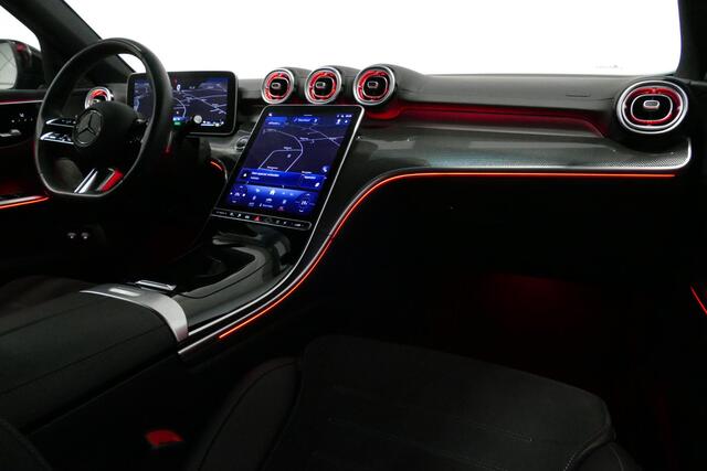 Mercedes-Benz C-KLASSE 300 e AMG Line / C63S AMG Diffuser / Brabus Grille / Maxton Design Bodykit V.2 / Elektr. verstelbare voorstoelen + memory / Digital Light (Laser) / Rondomzichtcamera / Apple Carplay - Android Auto / Ambienteverlichting / 20'' LMV / Stoelverwarming / Dodehoekdetectie / Achteruitrijcamera / Draadloze telefoonlader / Cruise Control