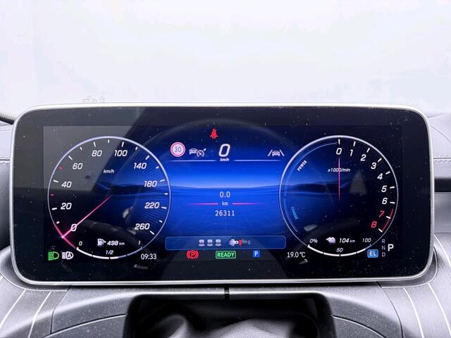 Mercedes-Benz C-KLASSE Estate 300 e Business Solution AMG AMG Line | Night Pakket | Panorama Schuif-Kanteldak | Distronic | Parkeerpakket met 360°-camera | Sfeerverlichting. Inclusief 24 maanden Mercedes-Benz Certified garantie voor Europa.