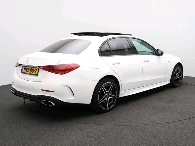 Mercedes-Benz C-KLASSE 300 e Business Solution AMG Premium Plus | AMG Line | Night Pakket | Alarm | Panorama Schuif-Kanteldak | Digital Light | Distronic. Inclusief 24 maanden Mercedes-Benz Certified garantie voor Europa.