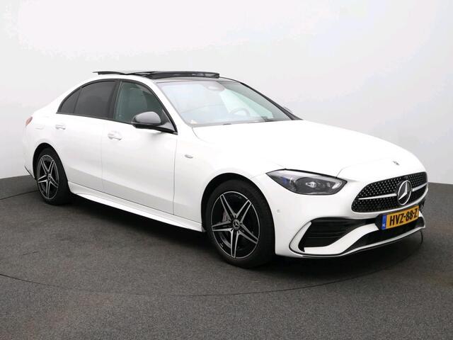 Mercedes-Benz C-KLASSE 300 e Business Solution AMG Premium Plus | AMG Line | Night Pakket | Alarm | Panorama Schuif-Kanteldak | Digital Light | Distronic. Inclusief 24 maanden Mercedes-Benz Certified garantie voor Europa.
