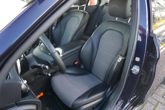 Mercedes-Benz C-KLASSE 180 Business Solution