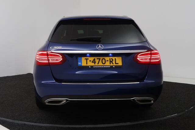 Mercedes-Benz C-KLASSE Estate 300 Premium Plus Pack (STOELVERWARMING/VERKOELING, ELEKTR STOELEN, CAMERA, SFEERVERLICHTING)