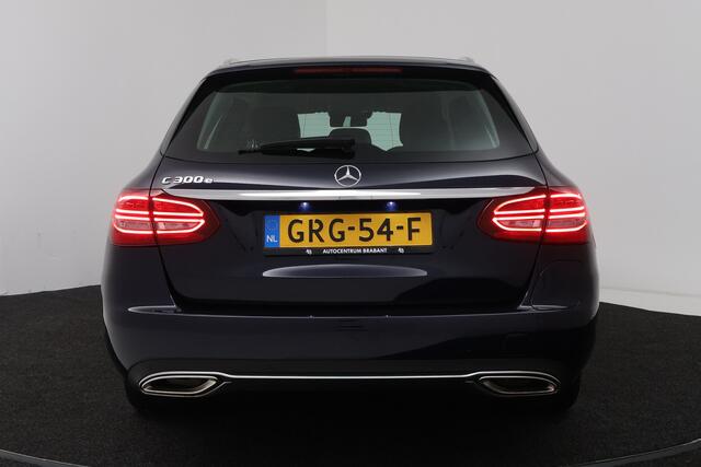 Mercedes-Benz C-KLASSE Estate 300 e Premium Plus Pack (BURMEISTER, STOELVERWARMING, SFEEVERLICHTING, ELEKTR STOELEN, NAVIGATIE, PARKEERSENSOREN)