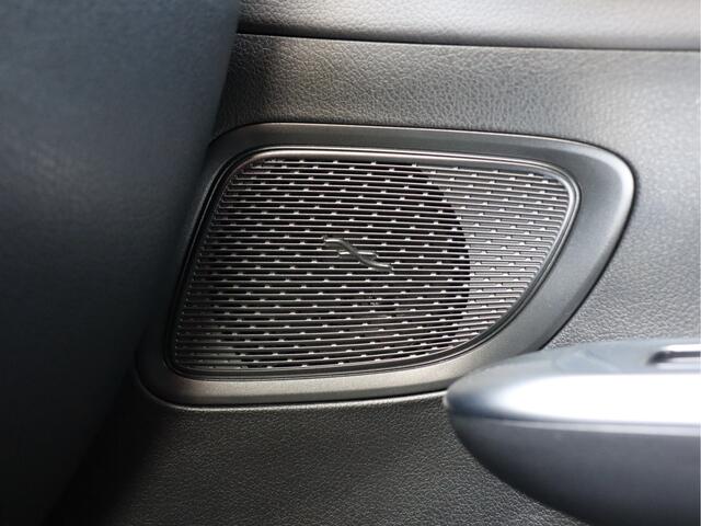Mercedes-Benz C-KLASSE Estate 180 AMG Line multispaak velgen | Carplay