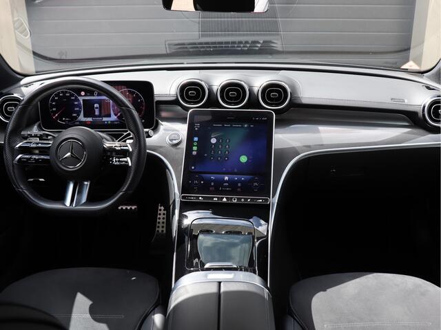 Mercedes-Benz C-KLASSE Estate 180 AMG Line multispaak velgen | Carplay