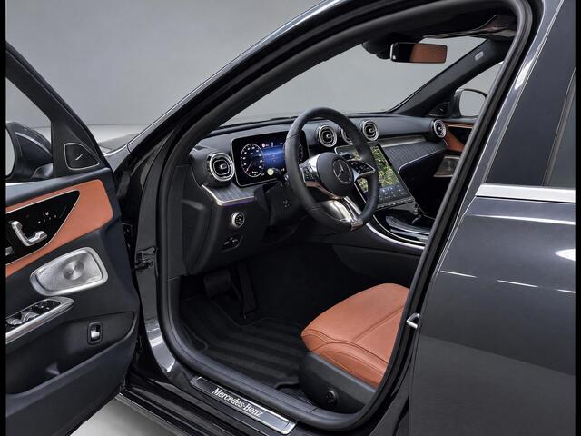 Mercedes-Benz C-KLASSE Estate 180 Star Edition Luxury | Panoramadak | Trekhaak | Burmester 3D Surround Sound | DISTRONIC afstandsassistent | Dodehoekassistent | Apple CarPlay | Android Auto | Elektrisch Verstelbare Stoelen + Memory