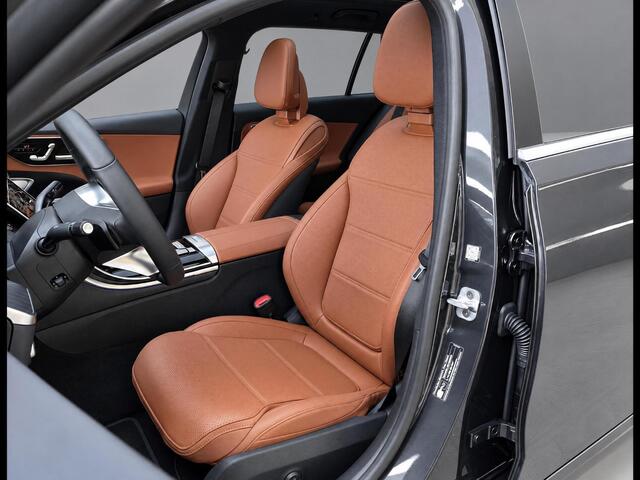 Mercedes-Benz C-KLASSE Estate 180 Star Edition Luxury | Panoramadak | Trekhaak | Burmester 3D Surround Sound | DISTRONIC afstandsassistent | Dodehoekassistent | Apple CarPlay | Android Auto | Elektrisch Verstelbare Stoelen + Memory