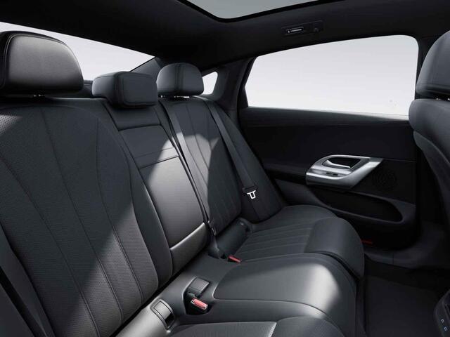 Mercedes-Benz C-KLASSE 400 4MATIC Business Solution Luxury 94 kWh