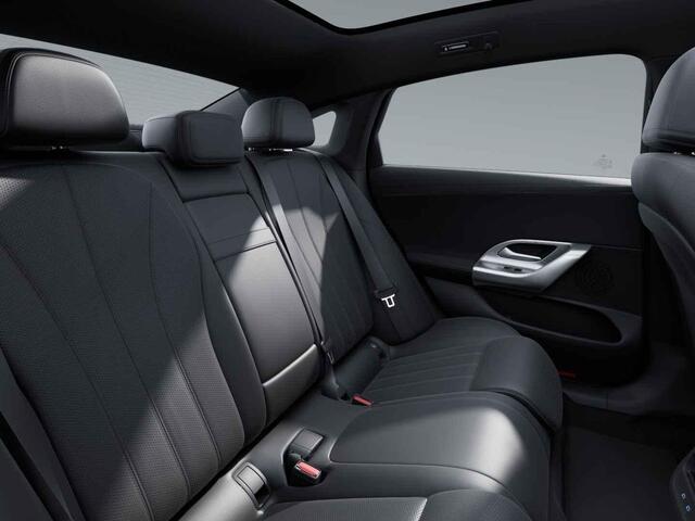 Mercedes-Benz C-KLASSE 400 4MATIC Launch Edition 94 kWh