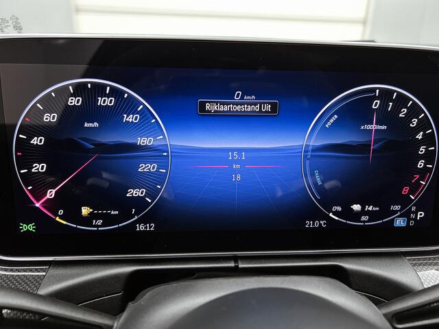Mercedes-Benz C-KLASSE 300 e 140 Years Edition | Premium Plus | Winterpakket | Nightpakket | Panoramaschuifdak | 360° camera | Burmester® 3D surround sound | GUARD 360° Plus | Middenconsole metaalstructuur | DISTRONIC | 19" multispaaks lichtmetalen AMG-velgen |