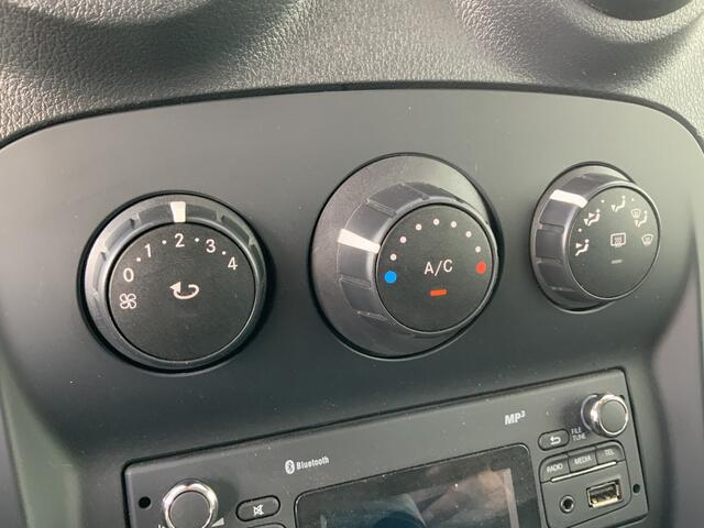 Mercedes-Benz CITAN 112 Benzine Automaat Airco Alu Velg Pakeersensoren Euro 6