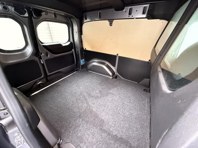Mercedes-Benz CITAN 112 CDI L1 Pro Automaat // Climate // Camera // LED // Cruise Control // LM // Stoelverwarming // Bumpers in kleur