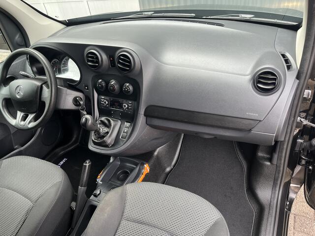 Mercedes-Benz CITAN 111 CDI BlueEFFICIENCY Btw en Bpm vrij!! Airco Cruise controle Trekhaak 1050kg trekgewicht Parkeer sensoren achter Navigatiesysteem Telefoonverbinding Euro 6