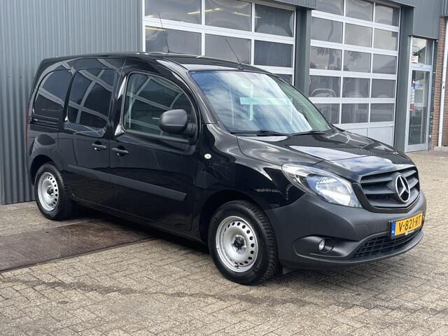 Mercedes-Benz CITAN 111 CDI BlueEFFICIENCY btw en Bpm vrij!! 2x schuifdeur Airco Cruise controle Parkeer sensoren achter Telefoonverbinding Euro 6 Ex overheidsauto