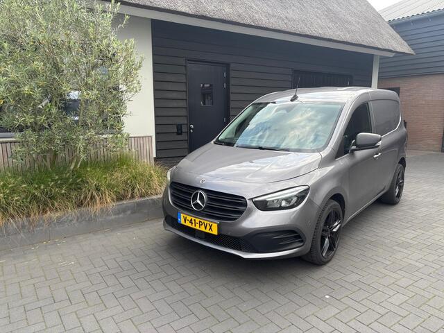 Mercedes-Benz CITAN 112 CDI L1 18'' zwarte LM velgen
