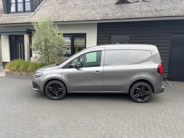 Mercedes-Benz CITAN 112 CDI L1 18'' zwarte LM velgen