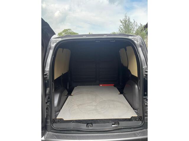 Mercedes-Benz CITAN 112 CDI L1 18'' zwarte LM velgen