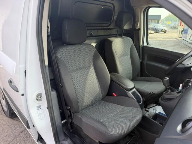 Mercedes-Benz CITAN 108 CDI AIRCO I NAVI I TREKHAAK I IMPERIAAL I COMPLETE ONDERHOUDSHISTORIE I 1e EIGENAAR DISTRIBUTIERIEM VERVANGEN