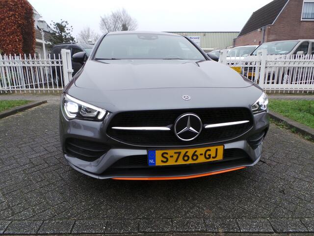 Mercedes-Benz CLA-KLASSE 220 4MATIC Orange Art Edition Pano,Burmester,Stoelverw,Sfeer,Enz