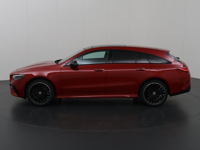 Mercedes-Benz CLA-KLASSE 250 e Shooting Brake Star Edition | AMG Pakket | Panoramadak | Sfeerverlichting | Multibeam LED | Keyless Go | Stoelverwarming | Night Pakket |