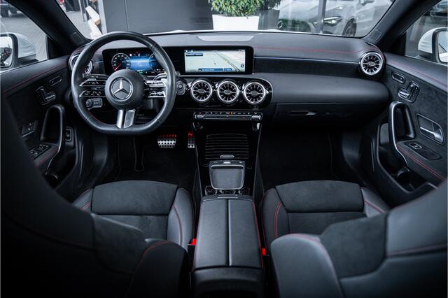 Mercedes-Benz CLA-KLASSE Shooting Brake 250 e AMG Line Facelift | Panorama | ACC | Keyless | Memory